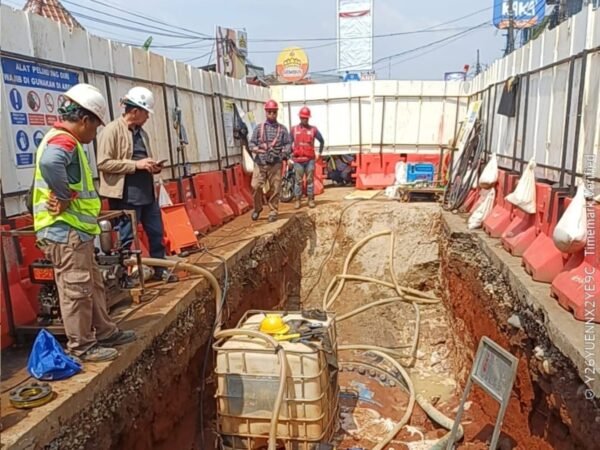 Kebocoran Pipa di Jatiwaringin Teratasi, PDAM Jaya Minta Maaf dan Tingkatkan Keamanan Proyek