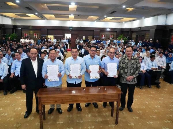 Kemenkop Teken Pakta Integritas Antikorupsi Demi Sukseskan Kopdes Merah Putih