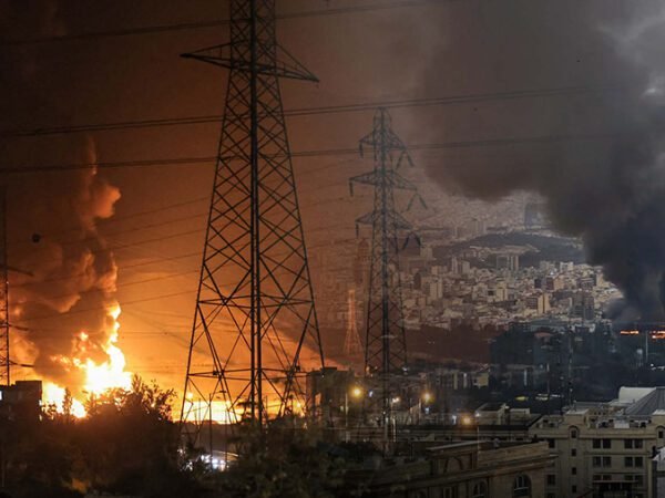 20 Negara Arab dan Muslim Kutuk Serangan Israel ke Iran