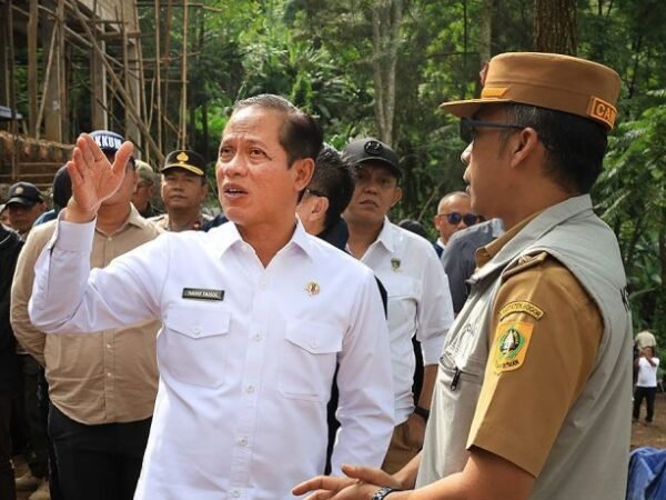 KLH: Alih Fungsi Lahan Tak Terkendali Penyebab Utama Banjir Puncak