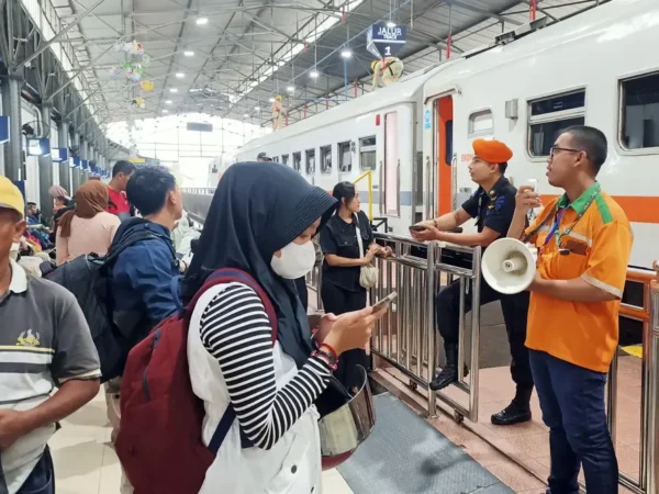 KAI Layani 240 Juta Penumpang Semester I-2025, LRT Jabodebek Tumbuh Melejit