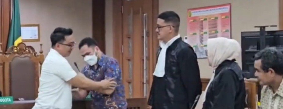 Rezeki Nomplok ala Jaksa Azam