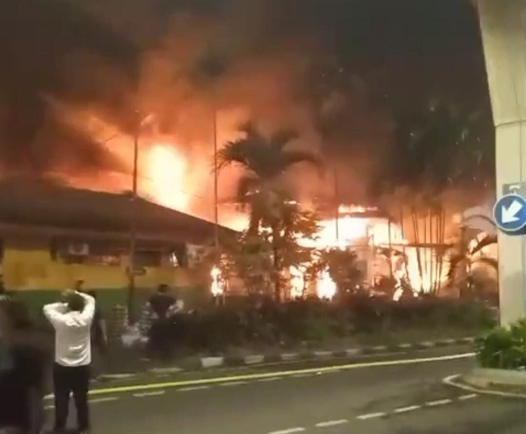 500 Kios di Pasar Taman Puring Ludes Terbakar, Tahanan Polsek Ikut Dievakuasi