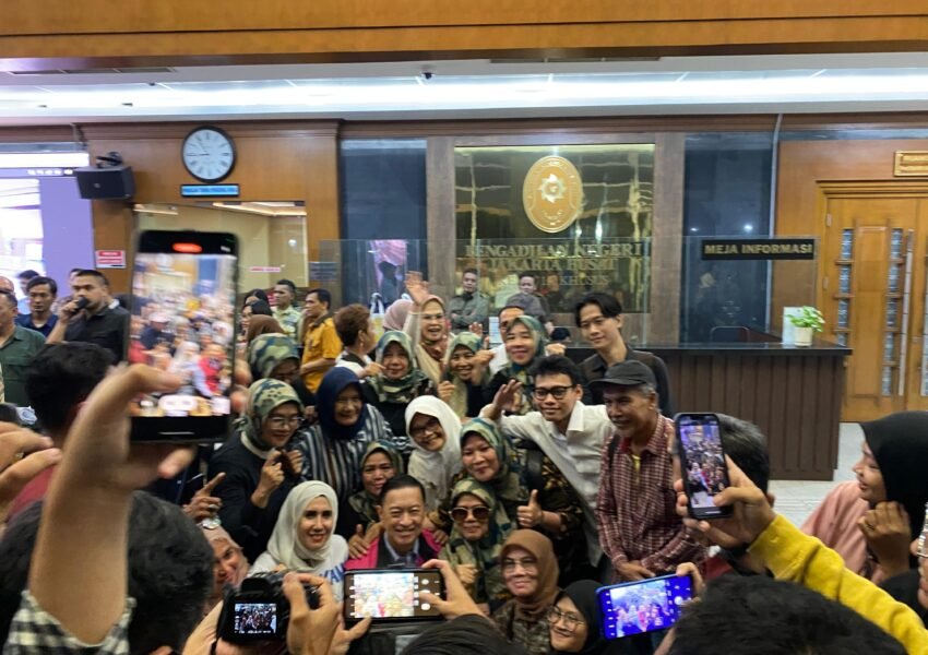 Anies Baswedan Hadiri Sidang Vonis Tom Lembong, Harap Hakim Bebas dari Tekanan