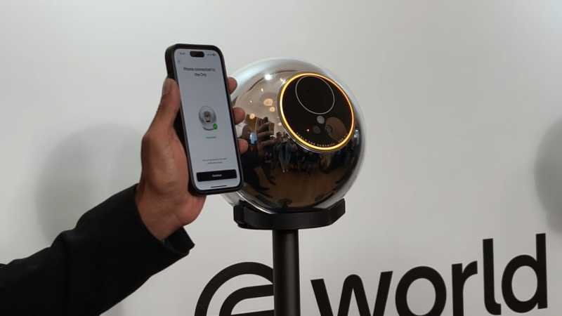 Komdigi Tegaskan World App Wajib Hapus Data Iris Warga Indonesia