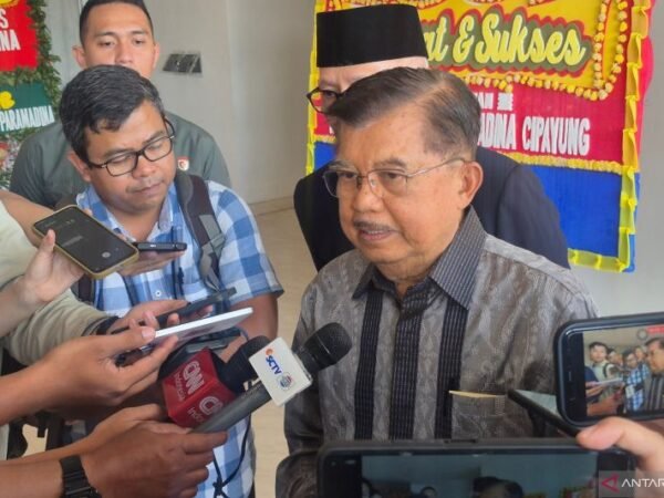 JK Pilih Tak Banyak Komentar soal Eksekusi Silfester Matutina