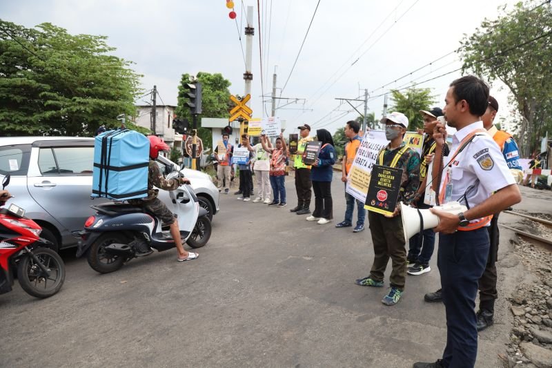 KAI Jakarta Catat 34 Kecelakaan di Perlintasan Kereta Selama Januari–Juli 2025