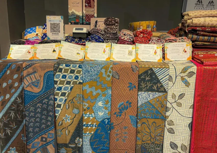 Saree Ulos & Batik Organik, UMKM Ramah Lingkungan Bawa Wastra Nusantara ke Dunia