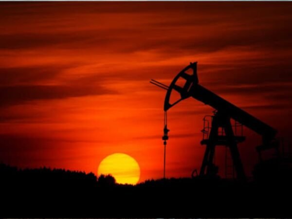 Transisi Energi dan Masa Depan Pertamina: Tanggapan atas Esai Denny JA (1)