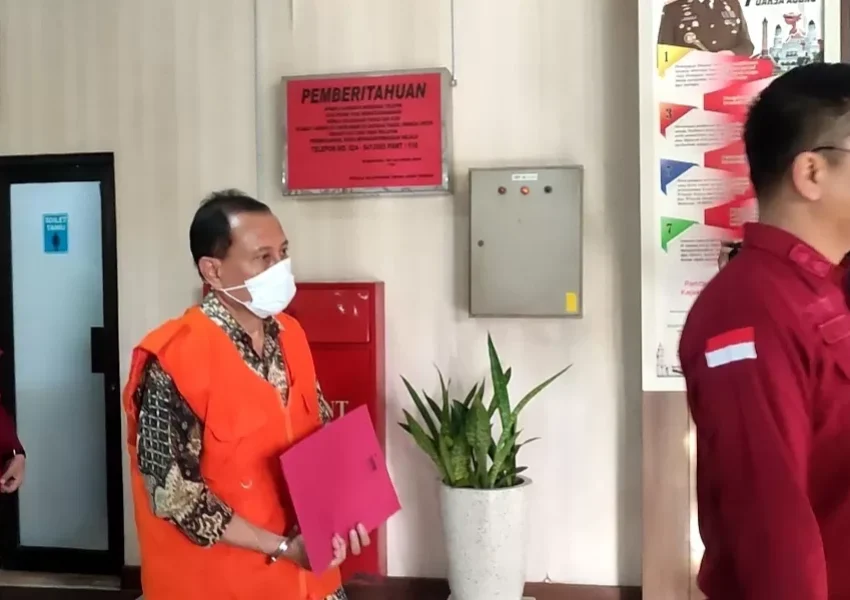 Dosen UGM Ditahan Kejati Jateng, Terseret Dugaan Korupsi Pengadaan Biji Kakao Rp7,4 M