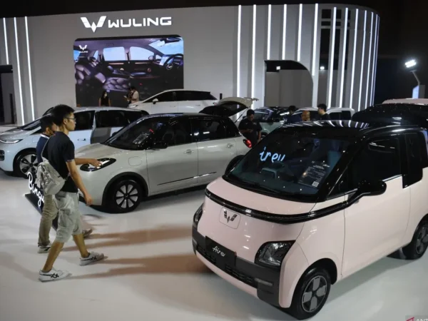 Pemerintah Bakal Hentikan Insentif Mobil Listrik Impor Akhir 2025