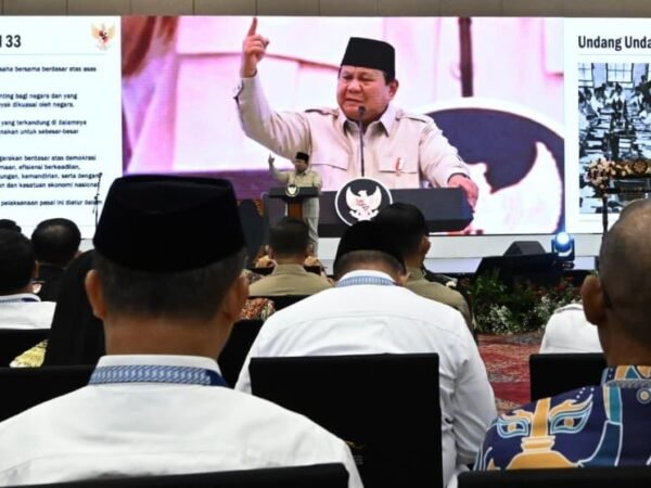 Prabowo Tegaskan Koperasi Harus Jadi Tulang Punggung Ekonomi Rakyat