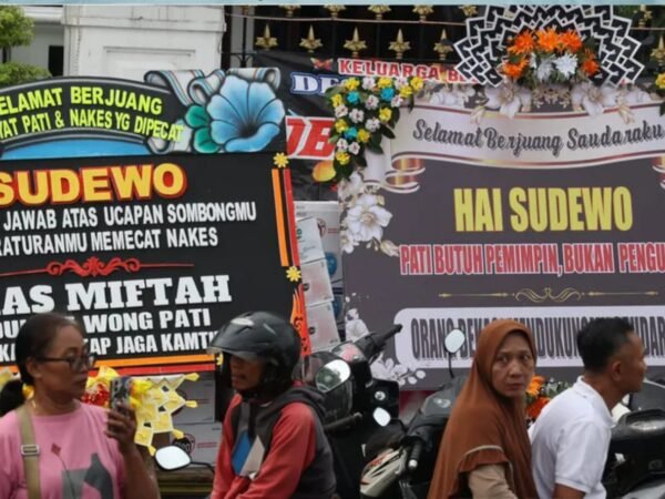 Bupati Pati Mundur? Ternyata Cuma Drama Panggung