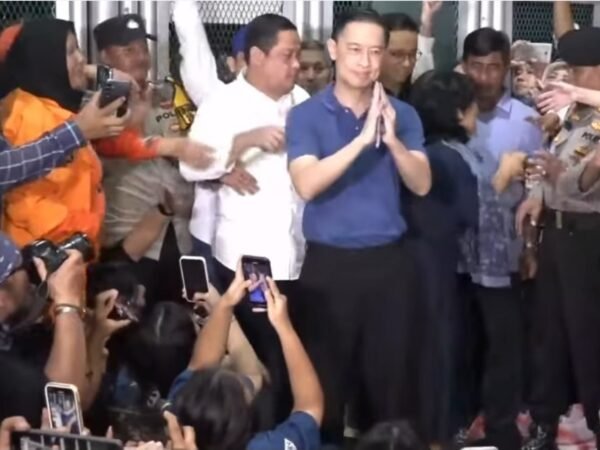 Tom Lembong Resmi Bebas Usai Terima Abolisi dari Presiden Prabowo