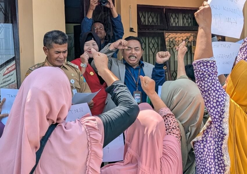 Nasabah Tuntut BMT Mitra Umat Kembalikan Dana Deposito Rp7,2 Miliar yang Macet di Pekalongan