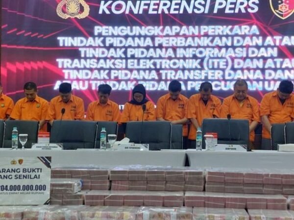 Bareskrim Ringkus Sindikat Pembobol Rekening Dormant Rp 204 Miliar