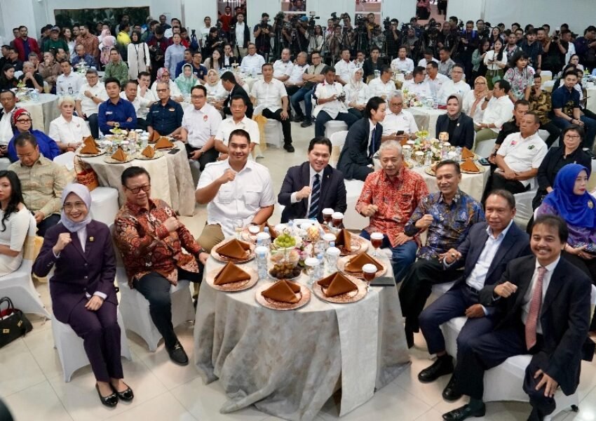 Guyonan Dito Ariotedjo di Sertijab Menpora, Sentil Ijazah Erick Thohir ke Roy Suryo