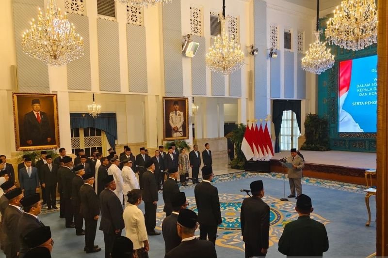Prabowo Lantik Dirgayuza Setiawan dan Agung Gumilar Jadi Asisten Khusus Presiden