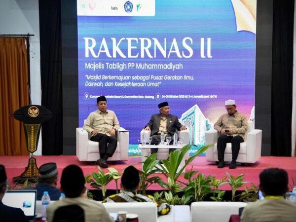 Koperasi Masjid Jadi Pilar Ekonomi Umat: Menkop Ferry Dorong Gerakan Ekonomi Berbasis Syariah