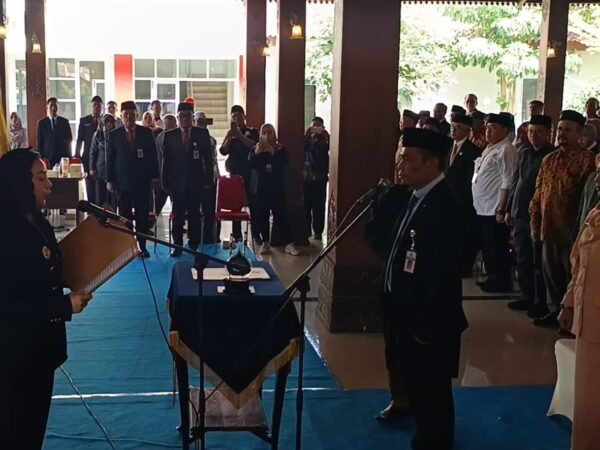 Bupati Brebes Paramitha Pecah Tradisi Lantik Sekda di Bumiayu