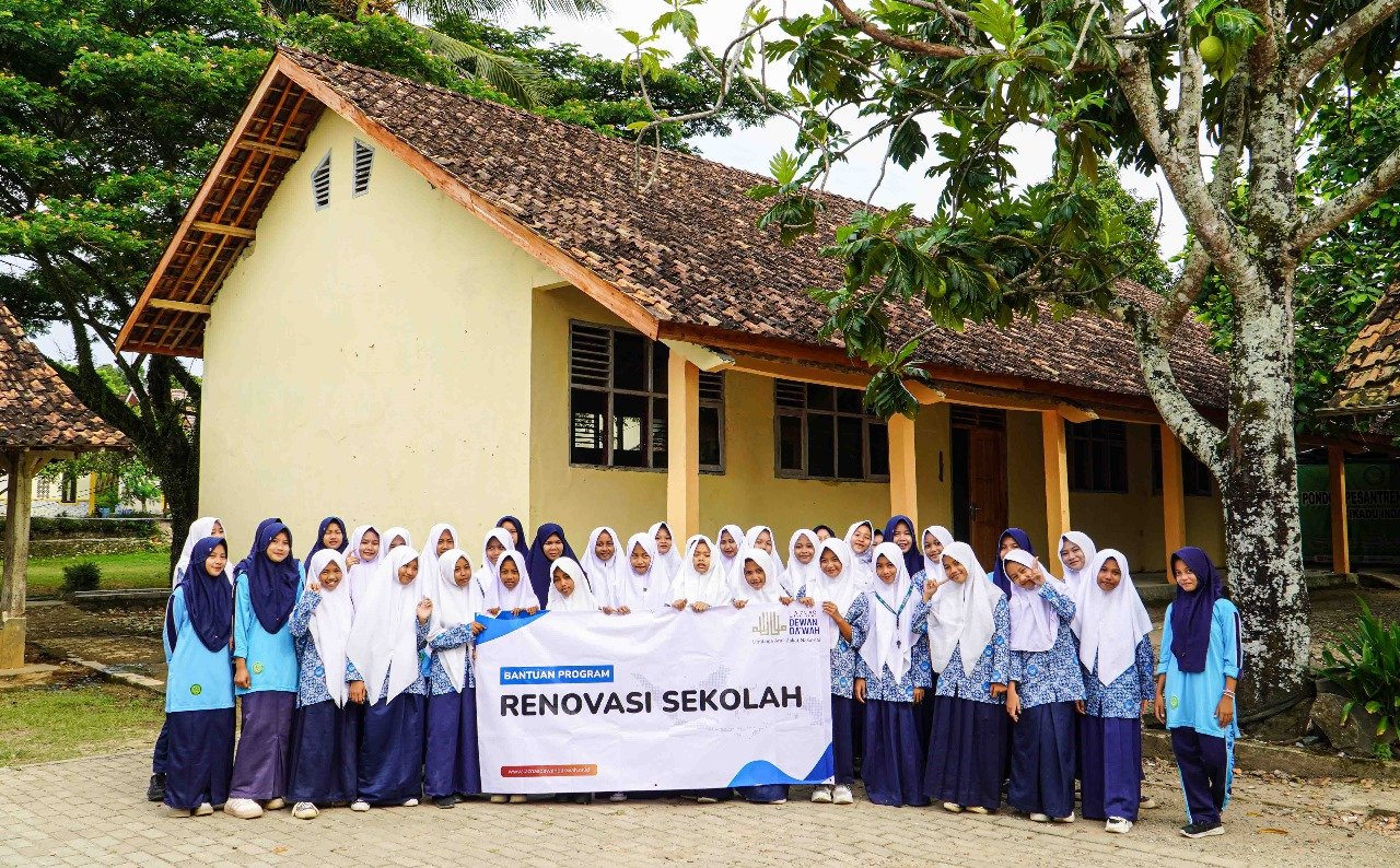 Laznas DDII Bangun Kembali Kelas Pesantren Asy-Syifa Pandeglang, 179 Santri Bisa Belajar Nyaman
