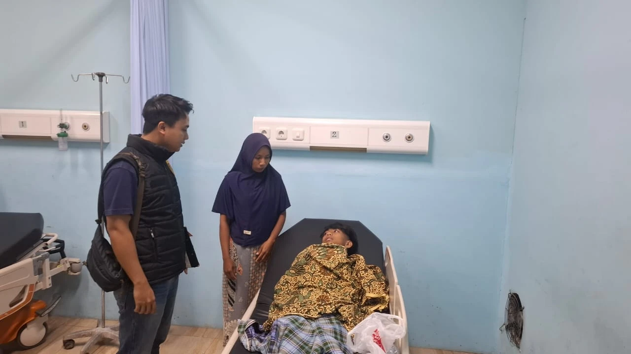 Empat Anak Tersambar Petir saat Cari Ikan di Brebes, Satu Tewas Seketika