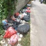 Sampah Menumpuk di Dekat Kantor Kelurahan Sukamaju Baru, Siapa yang Harus Malu?
