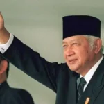 Soeharto: Dari Bayang Orde Baru ke Daftar Pahlawan Nasional