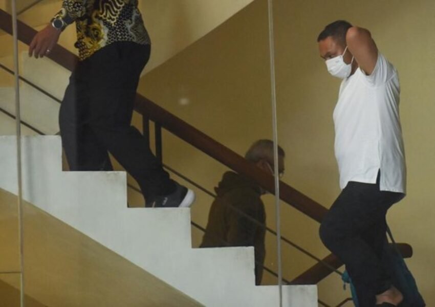 KPK Sita Rp1,6 Miliar dari OTT Gubernur Riau Abdul Wahid, Ungkap Modus Jatah Preman