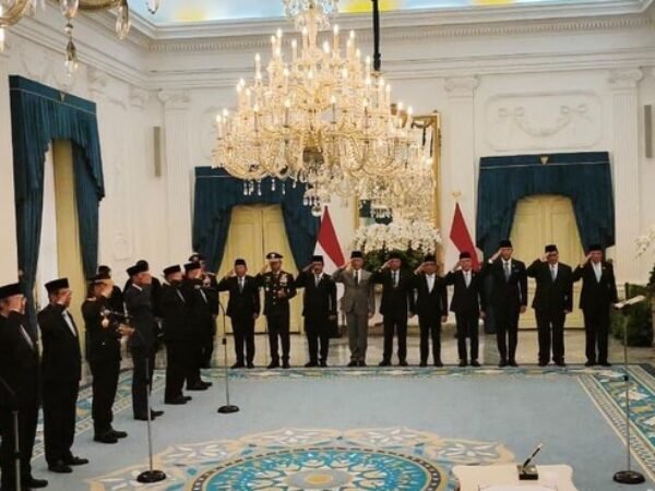 Prabowo Lantik Komisi Reformasi Polri, Jimly Asshiddiqie Jadi Ketua