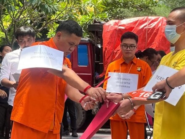 Rekonstruksi Polisi Ungkap Kronologi Pembunuhan Kacab Bank, Dua Tersangka Anggota Kopasus