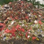 Timbunan Sampah Menggunung di Pasar Kemiri Muka Depok Capai 5 Meter